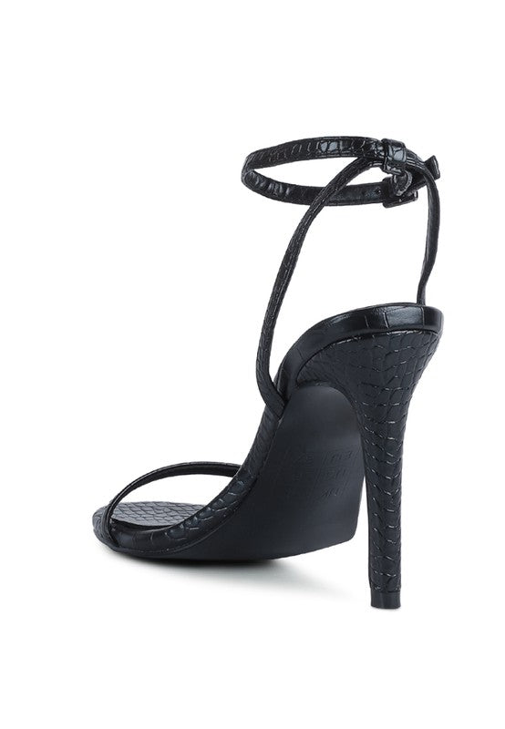 Casual high heeled sandal