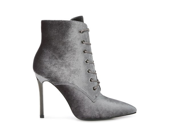 Bornsta velvet high heeled velvet boots