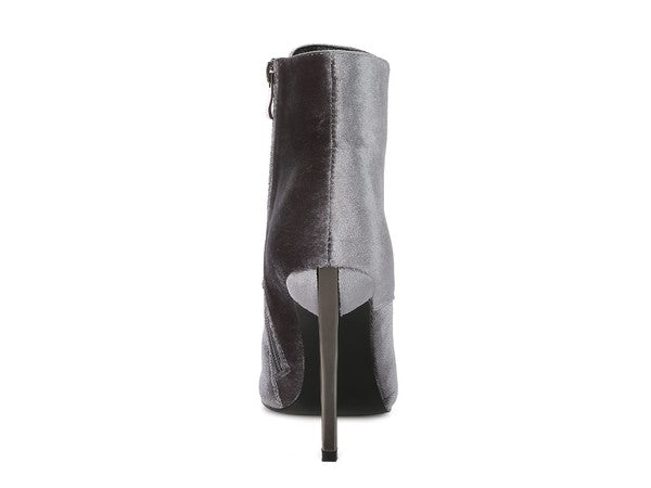 Bornsta velvet high heeled velvet boots